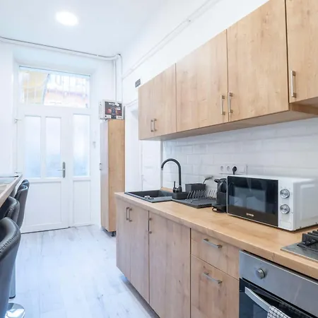 Appartamento The Almond Loft At Harsfa 31 Budapest